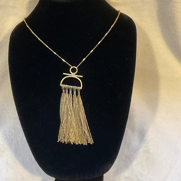 Stella & Dot Jewelry - Stella And Dot Gold Tone Cable Chain Tassle Pendant 30" Inch Necklace